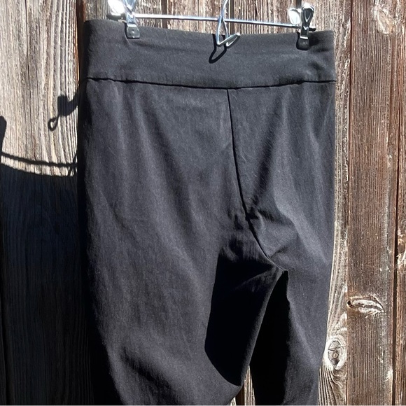 Signature Slimming Petite by Christopher & Banks cropped black pants size 6P - Picture 16 of 16